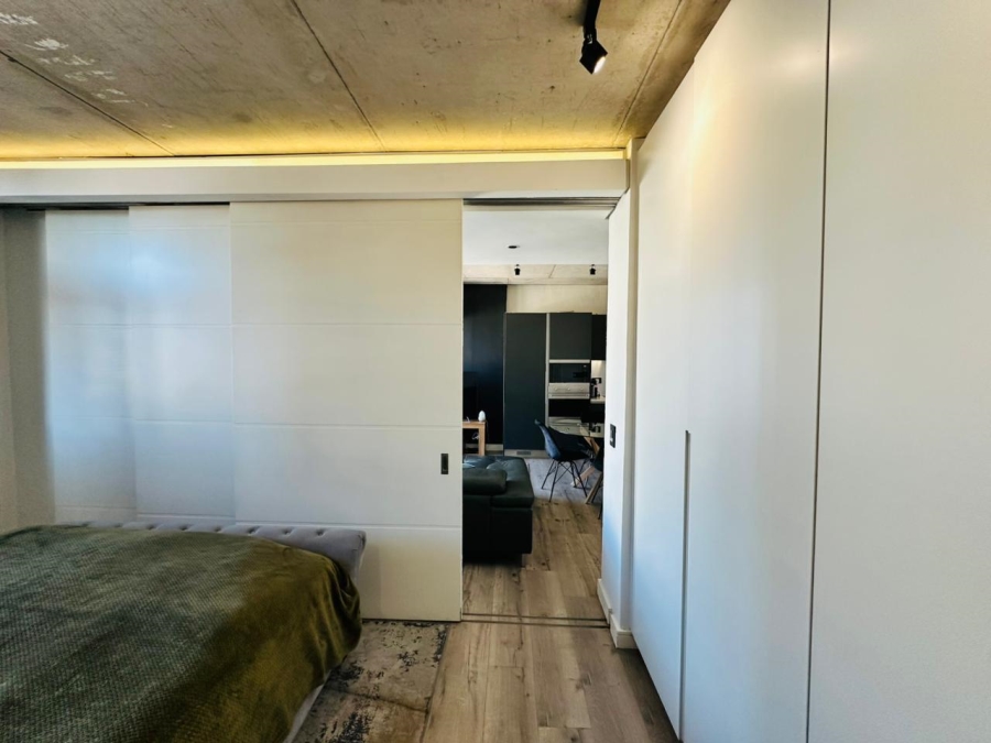 1 Bedroom Property for Sale in De Waterkant Western Cape